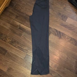 Women’s VS knockout leggings small NWOT
